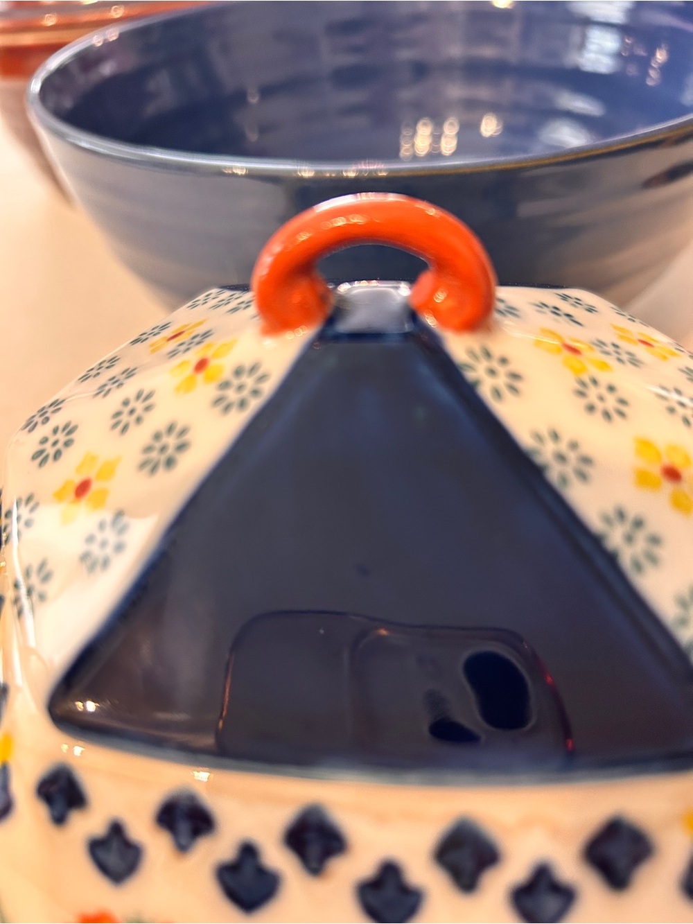 Collector’s RARE Floral ANTHROPOLOGIE Biscuit Tea Pot, Excellent Condition - Picture 12 of 13